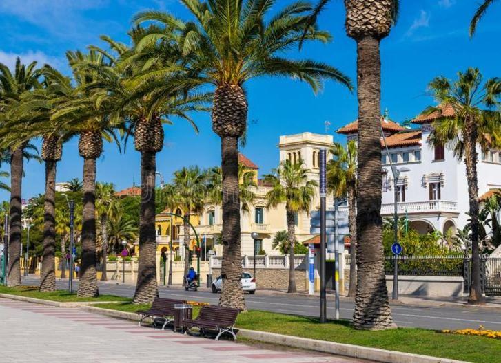 Apartamentos Intersalou Priorat المظهر الخارجي الصورة