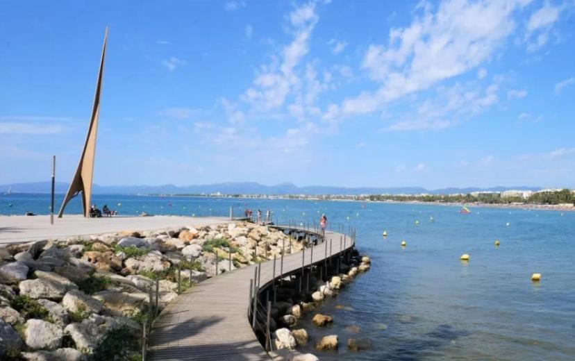 Apartamentos Intersalou Priorat المظهر الخارجي الصورة