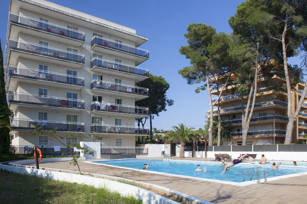 Apartamentos Intersalou Priorat المظهر الخارجي الصورة
